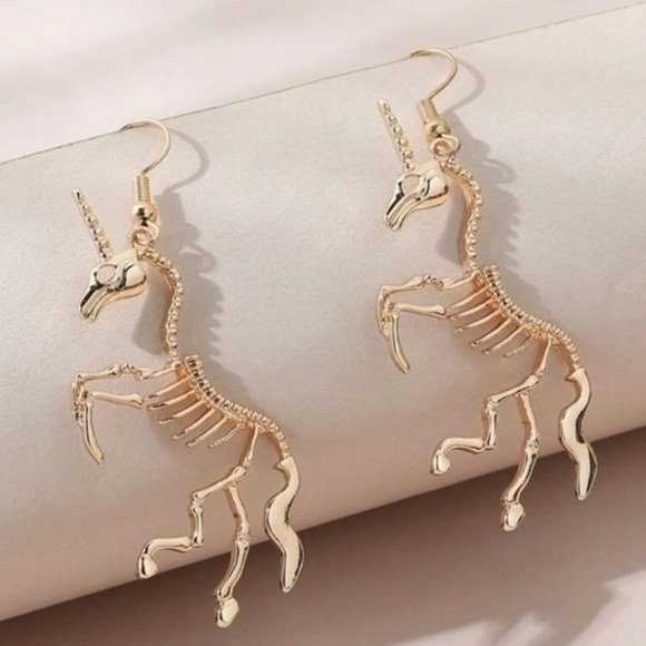 ✨ModCloth Mythic Unicorn Skeleton Earrings - Picture 2 of 4